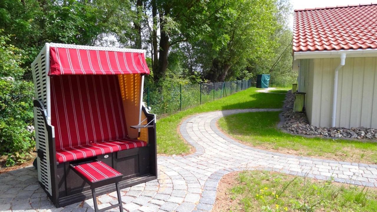 Daenische Ferienhaeuser Am Salzhaff Haus Poseidon インゼル・ペール エクステリア 写真